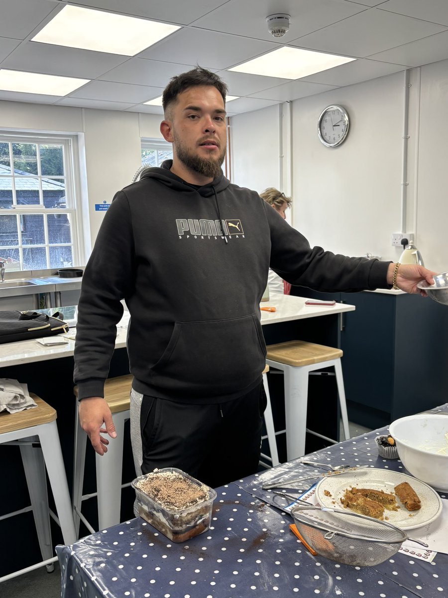 fascinatingfood's tweet photo. Our talented clients have been busy making Chocolate Cakes and Tiramisu for Easter. We had a chocolate fest!
Well done everyone, such a fun session!
#ferryprojectcookeryschool
#cooking
#cookeryclasses
#chocolate
#easter https://t.co/nilqScUSEU