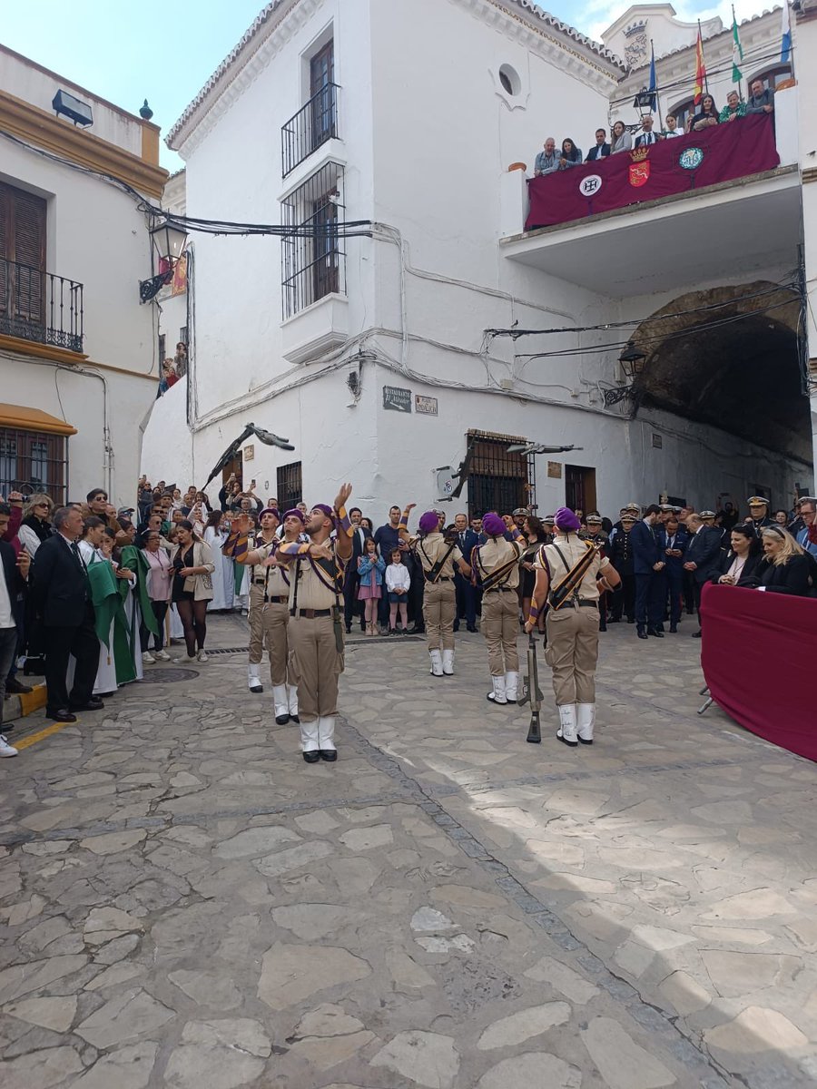 boinasmora's tweet photo. Jueves Santo en Setenil, un año más junto a la @VeraCruzSetenil Gracias por seguir confiando en nuestra banda. Un honor acompañaros siempre. https://t.co/cxRIJf0iVZ