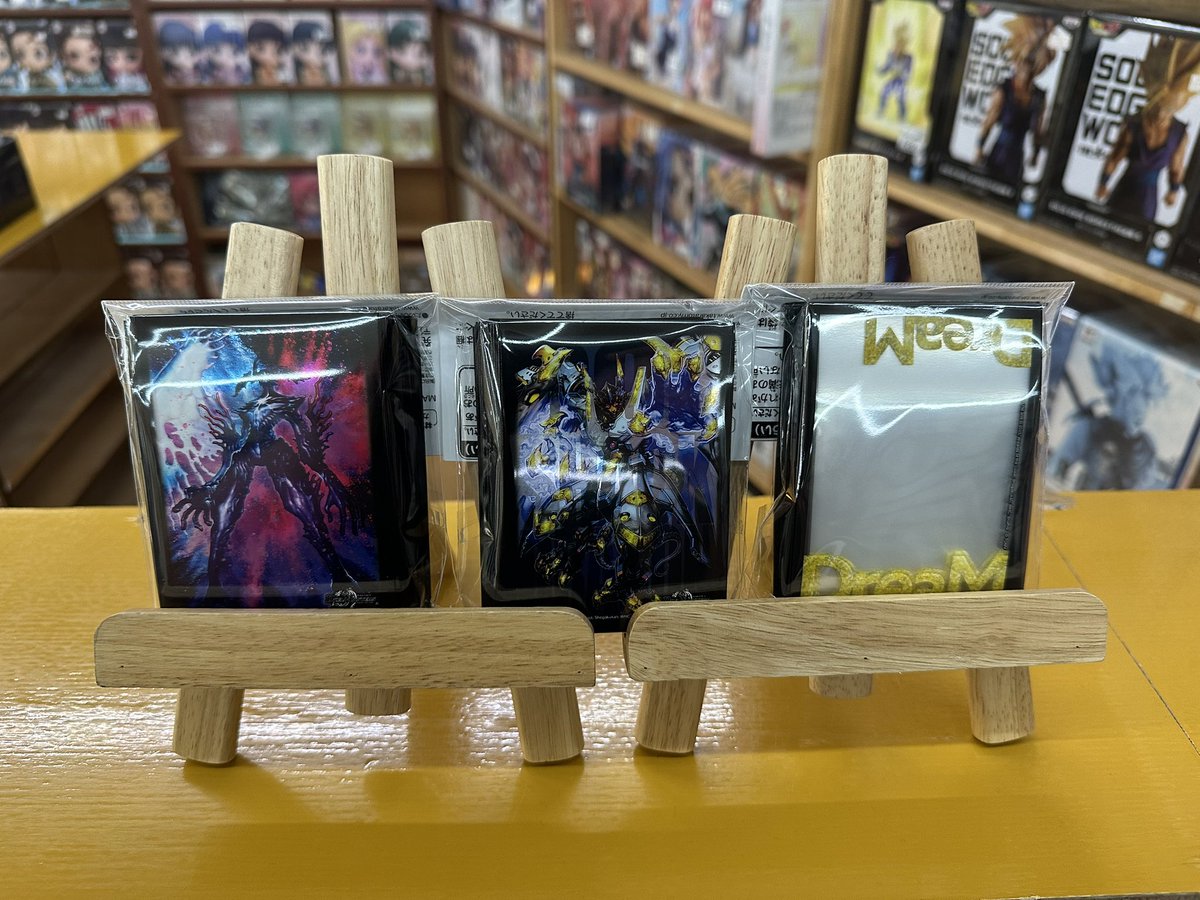 booklifehyuga's tweet photo. 📢入荷商品のお知らせです✨

明日発売‼️
デュエルマスターズ
・王道W第1弾
   『邪神vs邪神〜ソウル・オブ・ジ・アビス〜』

・スリーブ3種

上記の商品が入荷しました❗️
ご来店お待ちしてます♪ https://t.co/BvuT9ZNTod