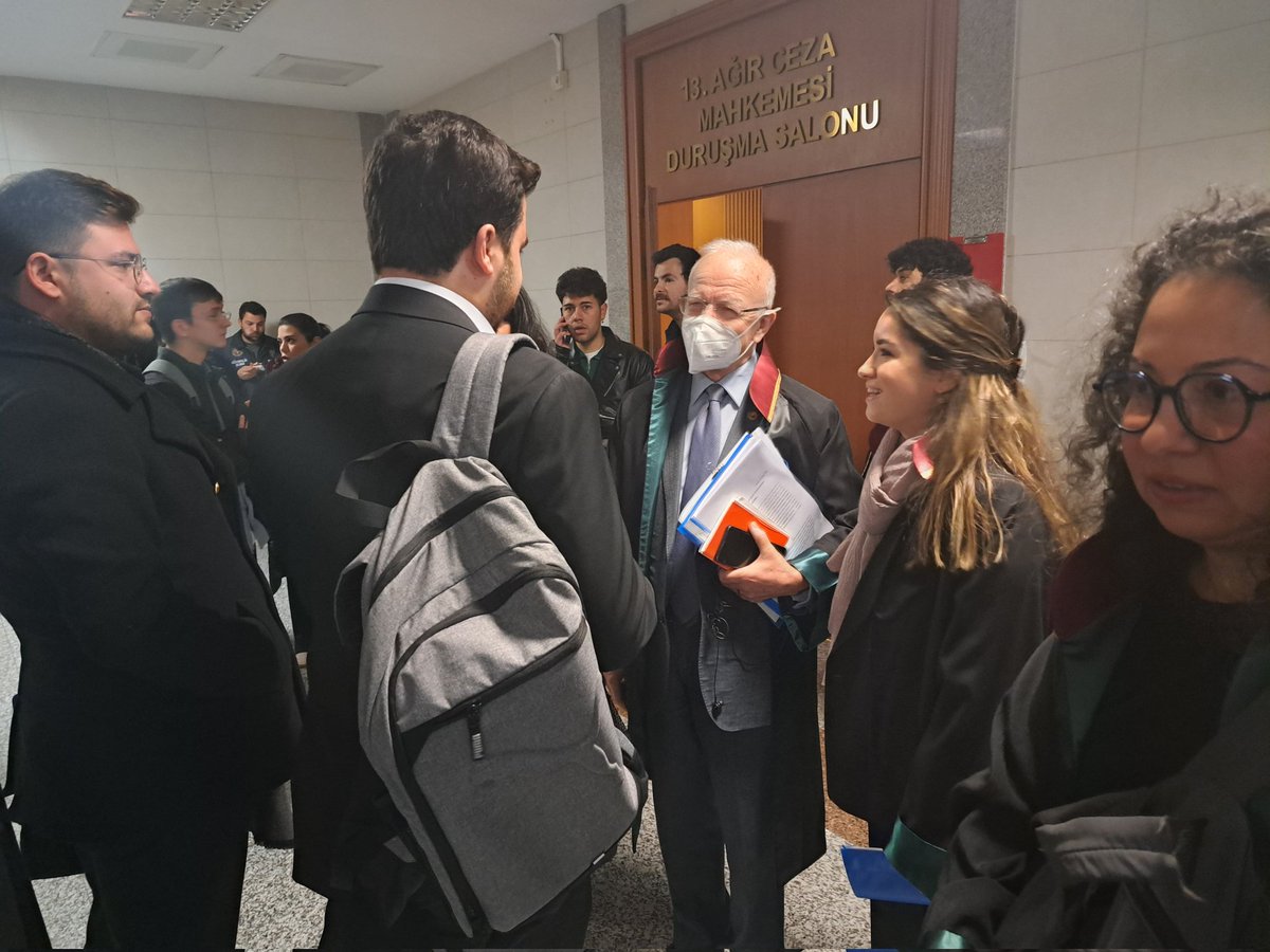 ibrahimkaboglu's tweet photo. Anayasal haklarını kullandıkları için yargılanan gençlerimizin tümü hakkında derhal beraat kararı verilmelidir. Gençlerimiz bu ülkenin geleceğidir ve maruz kaldıkları muamele kabul edilemez. İstanbul Barosu olarak hukuku etkin kılma mücadelemiz devam edecek. https://t.co/ED1K4TVtLm