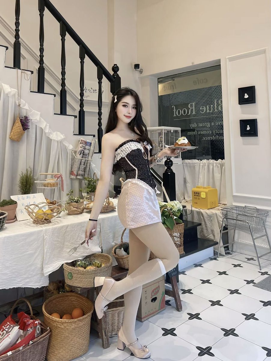 harbinyuepa's tweet photo. 兄弟啊，什么时候能把你的女朋友给我玩玩 https://t.co/sIdCYJIJEr