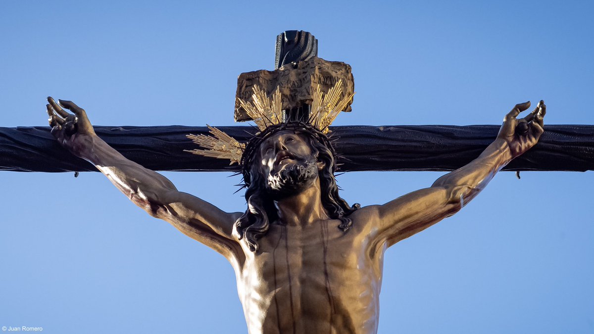 jrompri's tweet photo. “Por eso Dios lo exaltó sobre todo y le concedió el Nombre-sobre-todo-nombre; de modo que al nombre de Jesús toda rodilla se doble en el cielo, en la tierra, en el abismo, y toda lengua proclame: Jesucristo es Señor, para gloria de Dios Padre.”

Hoy es Viernes Santo. https://t.co/20LUPKaXmH