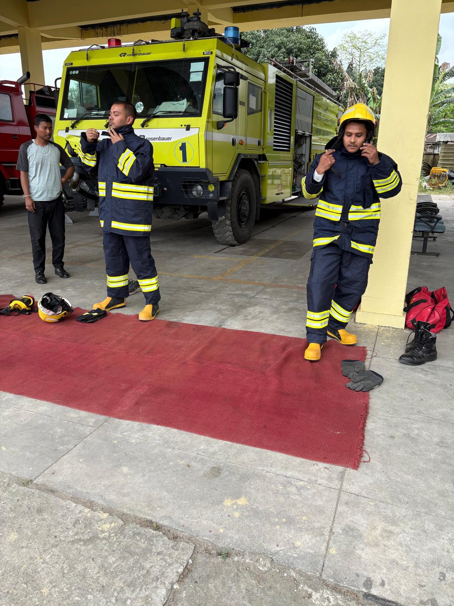 aailbrairport's tweet photo. Fire Service Week 2025 in action! 🔥 Lilabari Airport's fire personnel showcased their skills & efficiency through multiple drills & exercises. Ensuring readiness for any fire emergency! #FSW2025 #FireSafety #EmergencyPreparedness https://t.co/21Oze0LLQf