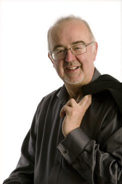 We are thrilled to share the stage with Martin Roscoe to perform Tchaikovsky's Piano Concerto No. 1 on 3rd May. Don't miss hearing this piece live by securing your tickets here: elycathedral.org/events/shostak…

Photo from martinroscoe.co.uk