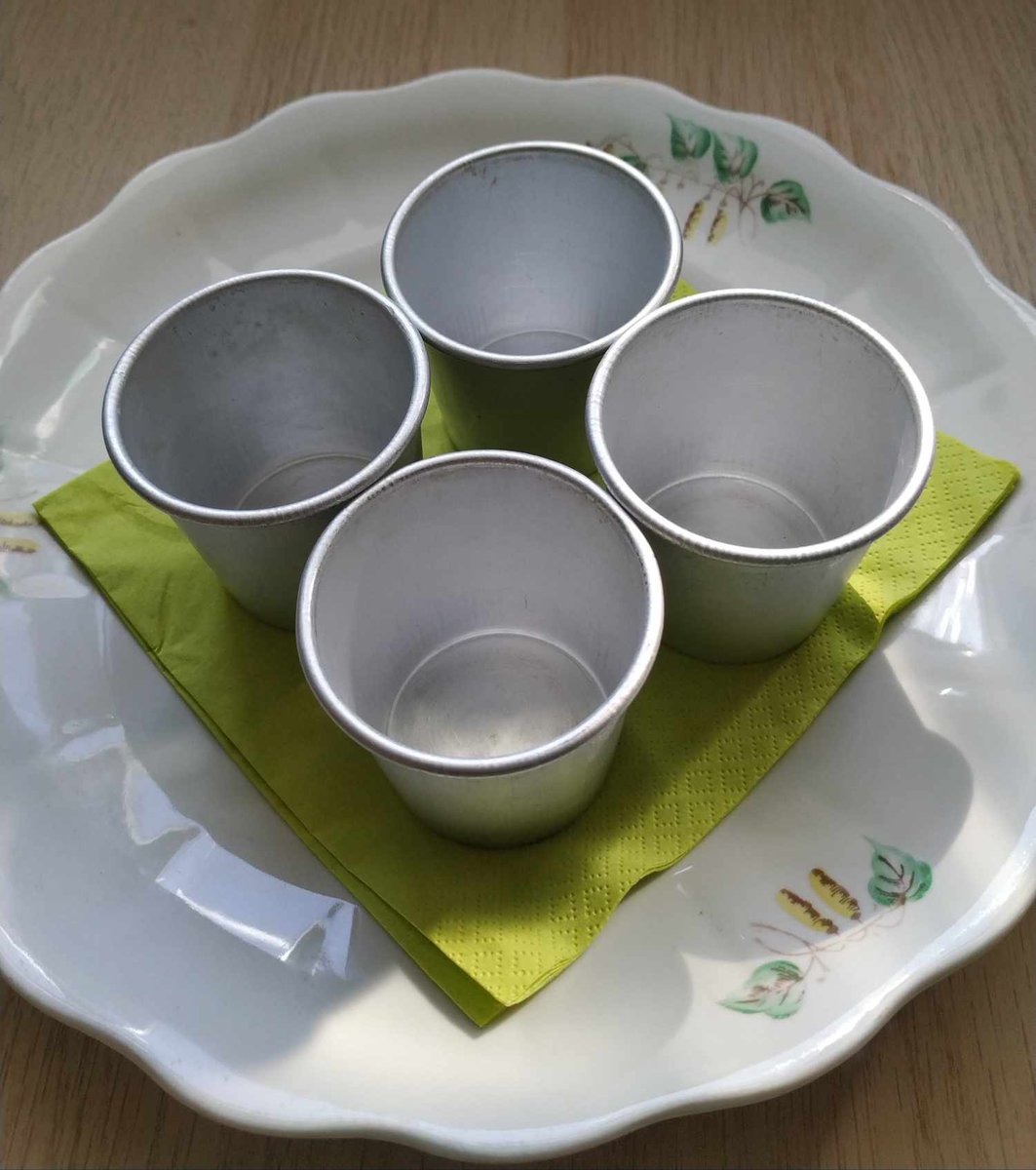 VintageSoviet's tweet image. #Vintage #Aluminum #Cups #Set of 4 – 130 ml #ShotGlasses #Soviet #Barware #Retro #CampingGear #Metal #Drinkware 

bit.ly/4hXVUmV