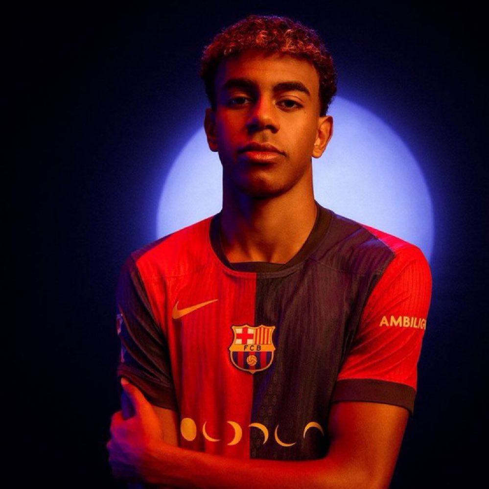 🚨🗣️ Leo Messi: "Lamine Yamal is one of the best players in the world right now, and he is 17."