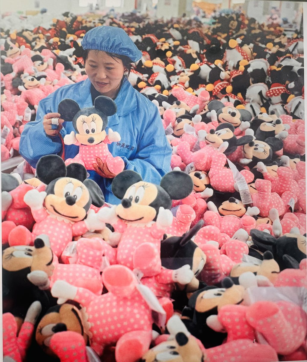 arnauldmiguet's tweet photo. #Disney #China #USA Crédit photo @agence #CFOTO #SIPA https://t.co/0Iue8gMc3E