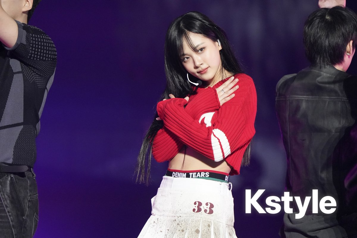 Kstyle_news's tweet image. 【プレゼント🎁】

「Kstyle PARTY」DAY1に出演❤️
#BIBI 直筆サイン入りポラを2名様に✨

▼応募
①@Kstyle_news＆＠KstylePARTY をフォロー
②この投稿をRP

4/21（月）AM11:00〆切！
kstyle.com/article.ksn?ar…
 
#KstylePARTY #KstylePARTY2025