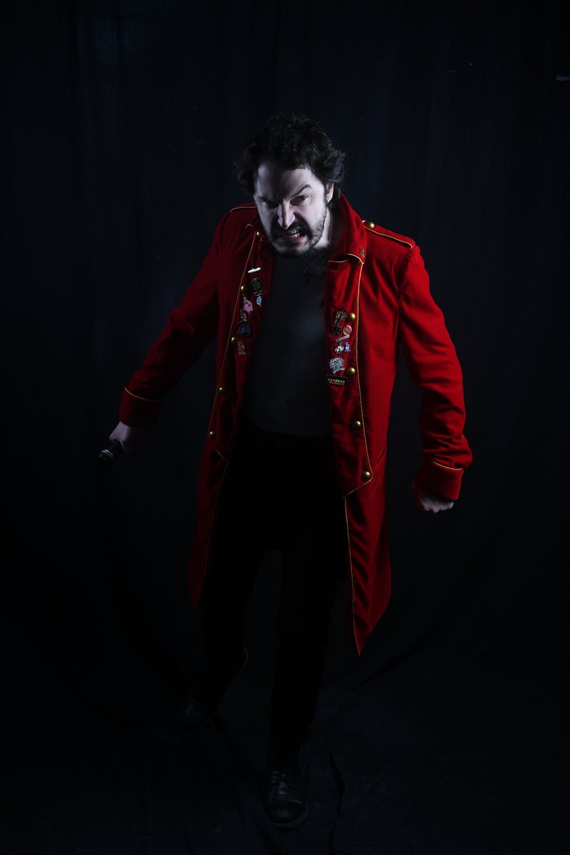 Demain on va retoucher une des photos de <a href="/RoiLennon/">Bob Lennon</a>  (si l'inspiration et la créativité sont là) prisent à la <a href="/gamefestFR/">Gamefest</a> de Charleville Mezieres. Du coup on se donne rendez vous à 10H sur ma chaine Twitch : twitch.tv/lestudiogeek Embarquement dans le monde de #Minecraft