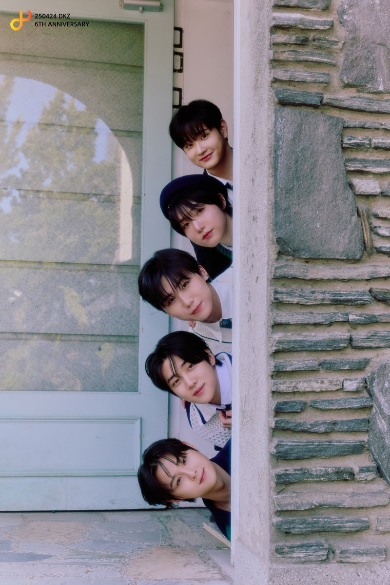 #DKZ_6TH_DEBUT

#DKZ #디케이지