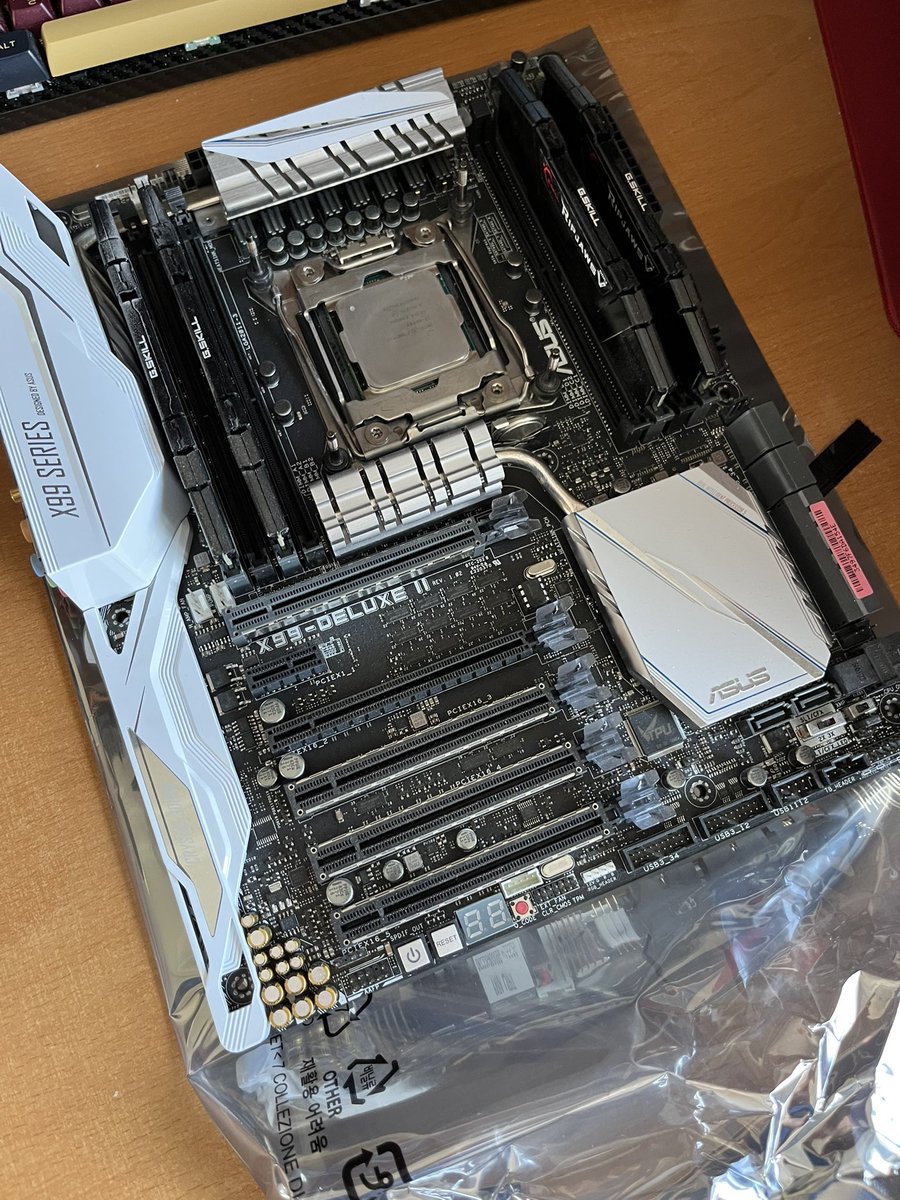 three twenty six tweet media