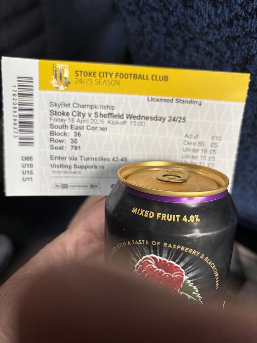Away Days 💙🤍🦉🥃
