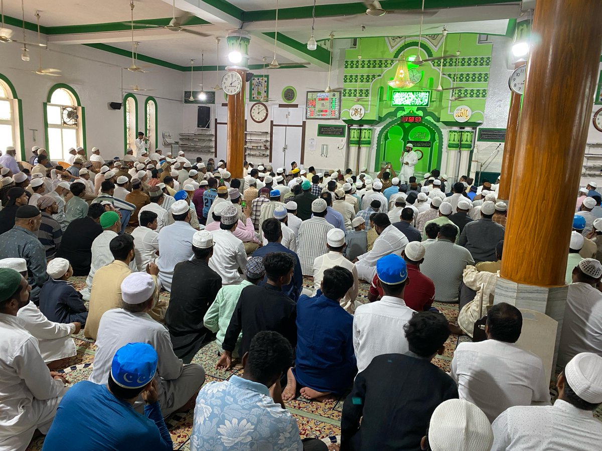 Md_MajidHussain's tweet image. In view of the protest call given by #AIMPLB to protest against Waqf Amendment Act 2025.
I appealed the Musalis at Badi Masjid, #FirstLancer after Namaz E Jumma &amp;amp; requested all the locality people’s to join the Protest meeting at #AIMIM Headquarters on 19 April timing 7 to 10 PM