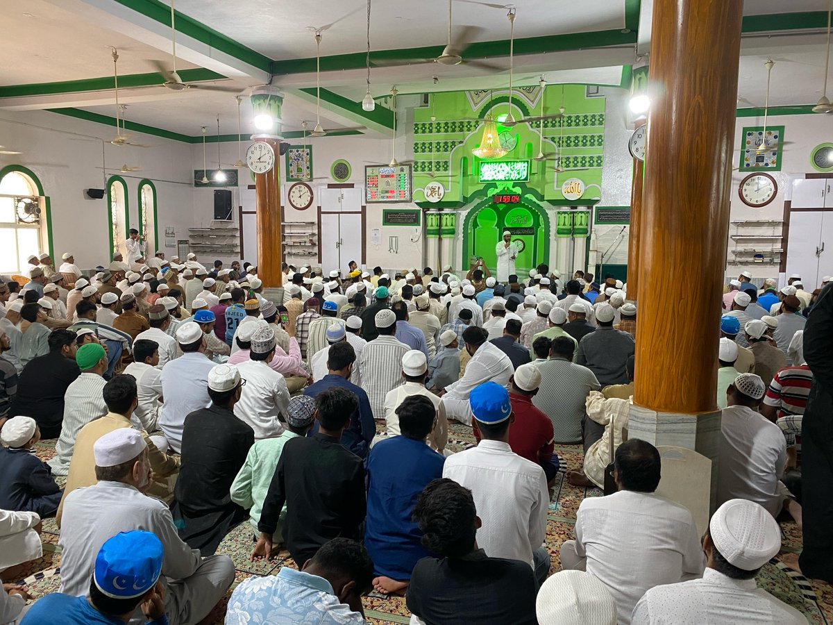 Md_MajidHussain's tweet image. In view of the protest call given by #AIMPLB to protest against Waqf Amendment Act 2025.
I appealed the Musalis at Badi Masjid, #FirstLancer after Namaz E Jumma &amp;amp; requested all the locality people’s to join the Protest meeting at #AIMIM Headquarters on 19 April timing 7 to 10 PM