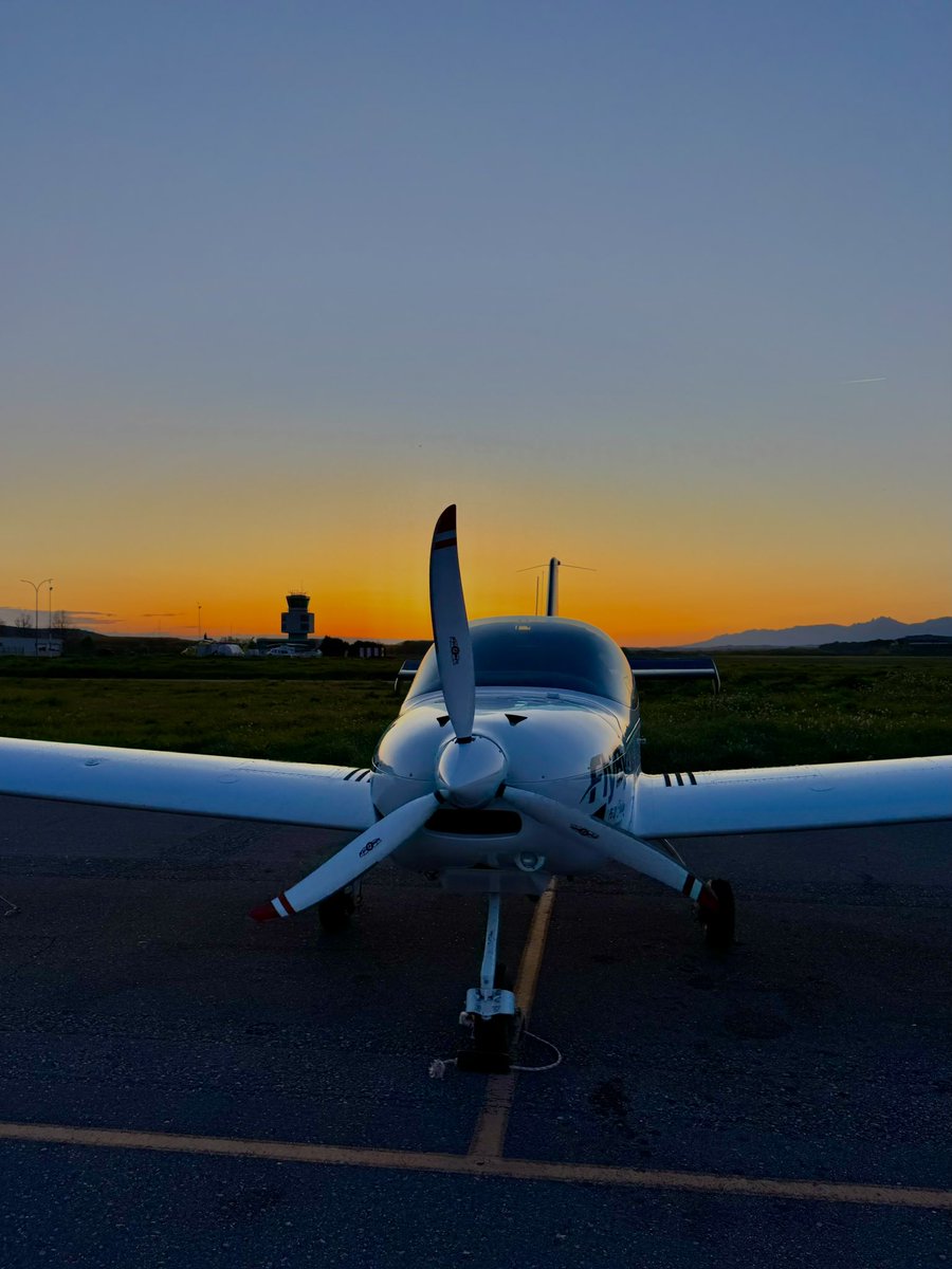Ekaitzur's tweet photo. Buenos vuelos desde LERJ @controladores https://t.co/6X2ixlxxxt