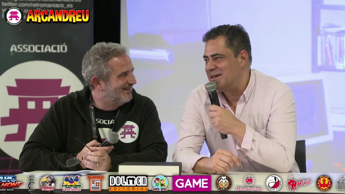 Associació Retromaniacs (@retromaniacs_es) on Twitter photo ¡Ya está disponible el vídeo completo de la entrega de la Mención de Honor Retromaniacs 2025 a <a href="/DinamicSoftware/">Dinamic / FX+</a> con la entrevista a Pablo Ruiz, uno de los hermanos fundadores de <a href="/DinamicSoftware/">Dinamic / FX+</a> en #Arcandreu!
👉 youtube.com/watch?v=0rdy1x…
Un momento histórico cargado de emoción, ¡Ya está disponible el vídeo completo de la entrega de la Mención de Honor Retromaniacs 2025 a <a href="/DinamicSoftware/">Dinamic / FX+</a> con la entrevista a Pablo Ruiz, uno de los hermanos fundadores de <a href="/DinamicSoftware/">Dinamic / FX+</a> en #Arcandreu!
👉 youtube.com/watch?v=0rdy1x…
Un momento histórico cargado de emoción,