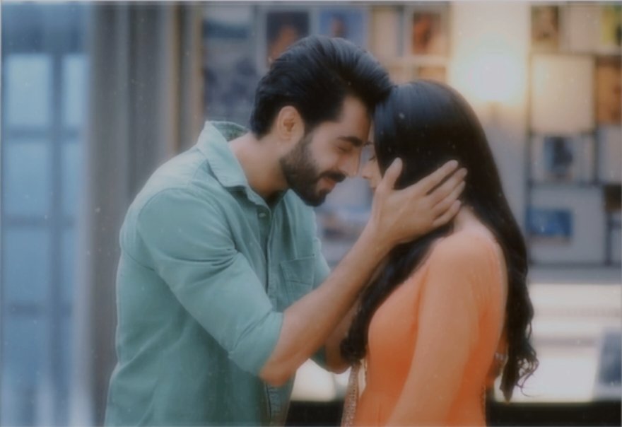 Adorer_ofmyfavs's tweet image. Them being "THE CUTEST"🤏🏻♥️
#Jhanak #AnirudhBose #RuNak #HibaNawab #KrushalAhuja