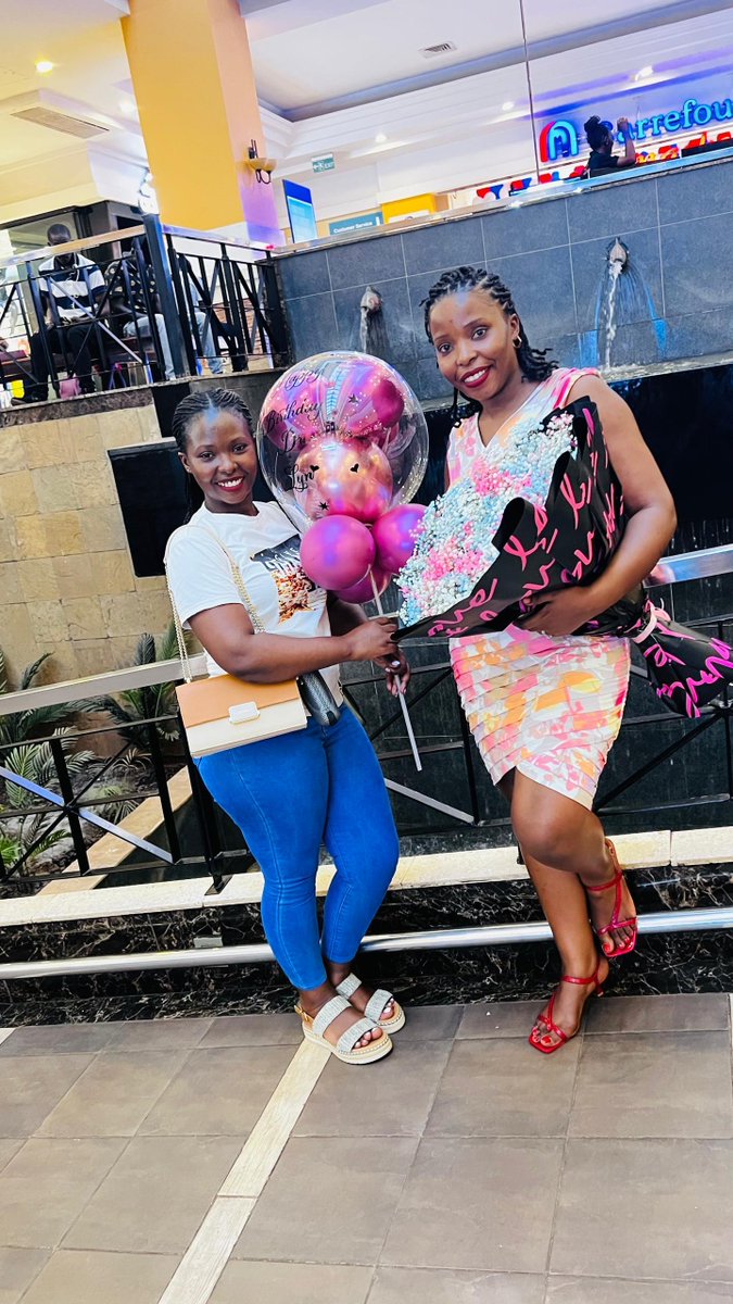 There’s something about Easter that makes everything feel fresh and full of hope. 🌼 I’d love to help you spread that feeling with some simple, beautiful blooms.