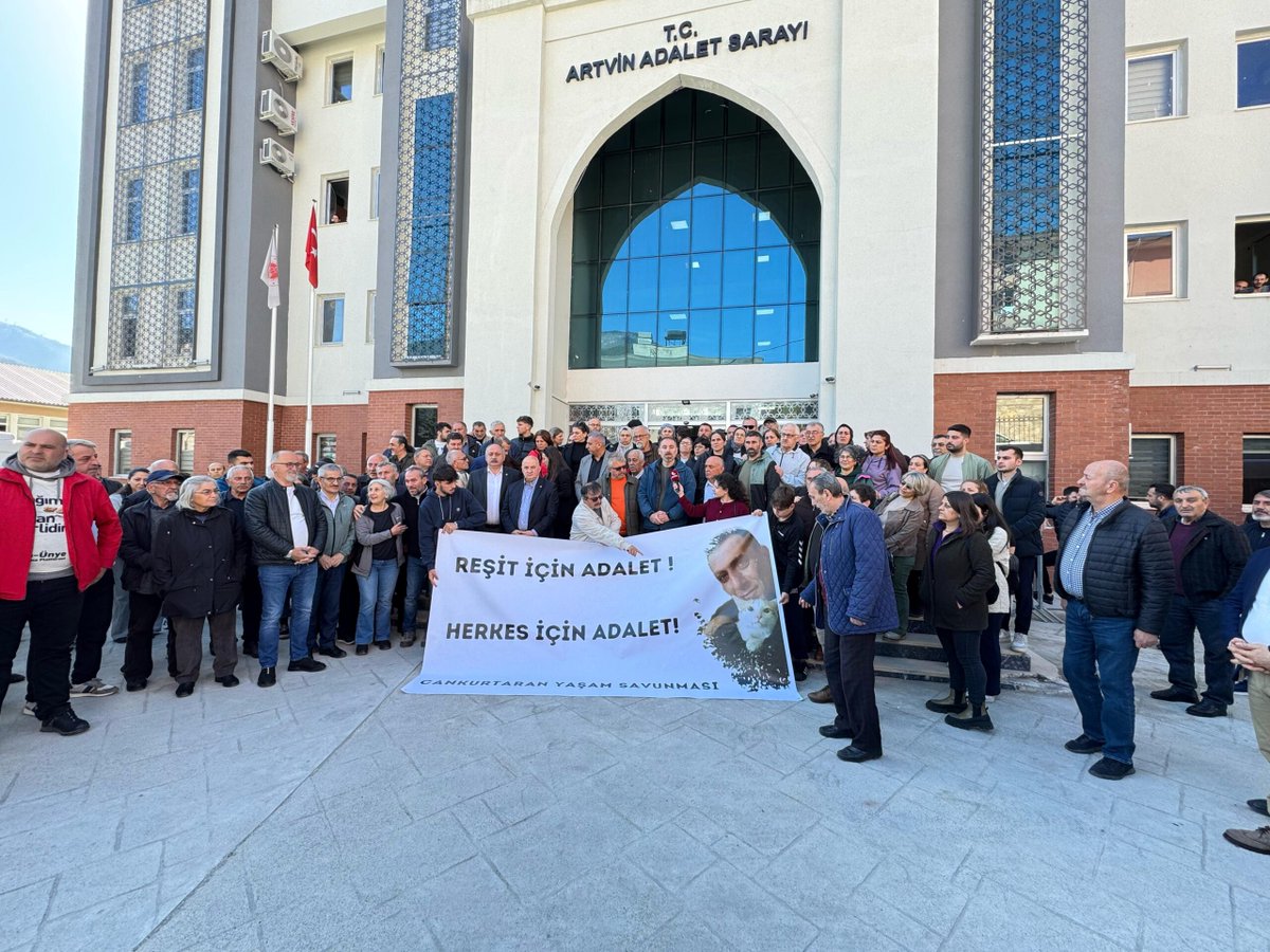 Reşit Kibar davası: Avukatlar salonun küçük olmasına itiraz etti, duruşma 30 Mayıs’a ertelendi 

sendika.org/2025/04/resit-…