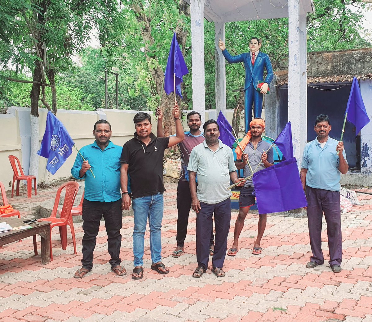 RKRUDRA15's tweet photo. अपने पंचायत में अंबेडकर जयंती तैयारी करवाते हुए l  
                                                                                                                  #सबकेअम्बेडकर #ThanksDrAmbedkar

 #AmbedkarJayanti2025_14April      🐅 @highlight https://t.co/WughiGePSw