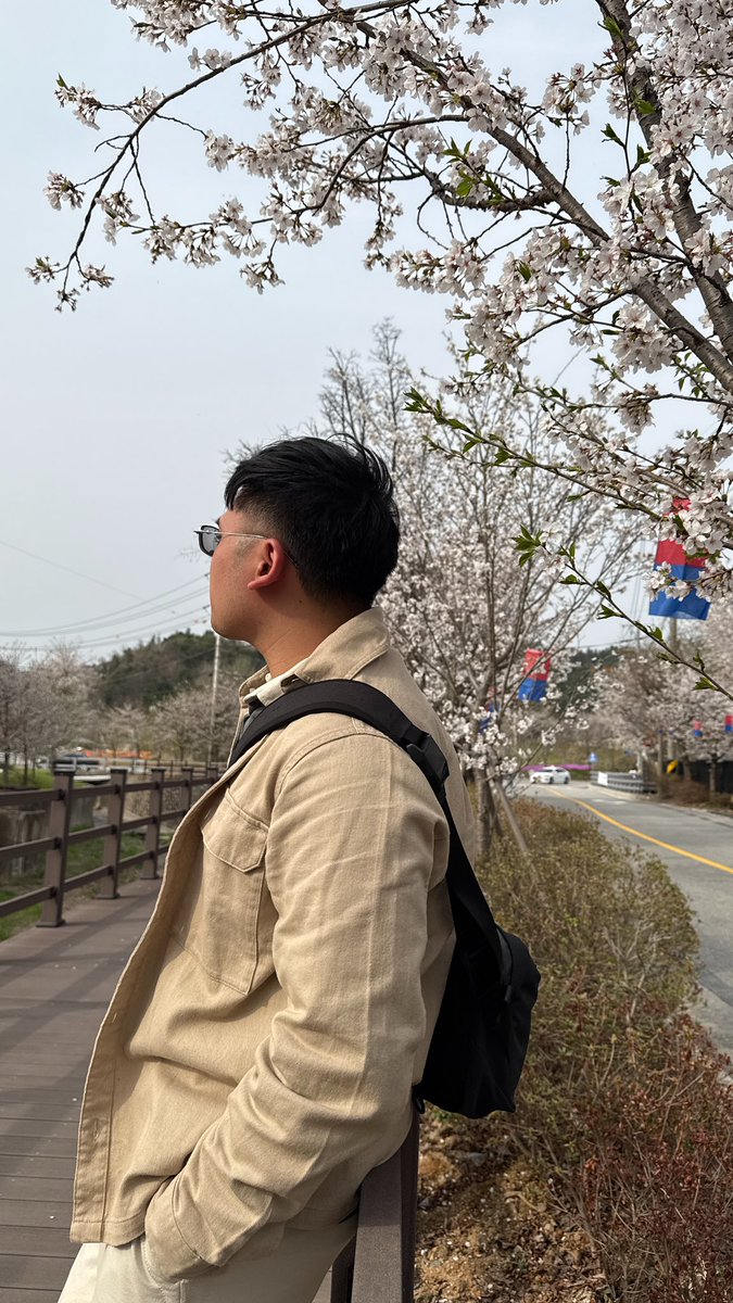 edrian_santos's tweet photo. 🌸📍Eden Cherry Blossom Road, Sangcheon-ri, SK https://t.co/fpBgNUi5NQ