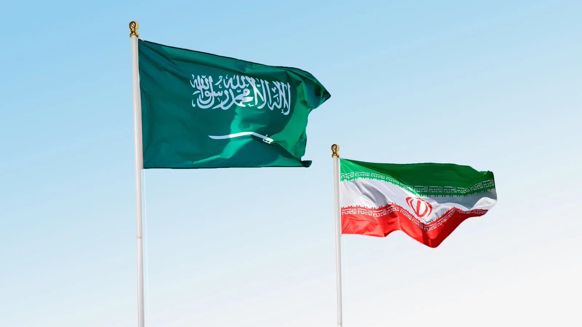 meshaluk's tweet photo. سعار ليس إلا تنفيساً عن خيبة الامل من خذلان من كانوا يعولون عليه واهمين تدميرنا. التسوية اليوم تنطلق من الرياض، والتفاهمات تبنى من موقع قوة سياسية وأمنية واقتصادية. لم نخضع وهم في ذروة قوتهم وبيدهم 4 عواصم عربية ومطلقين اليد من أمريكا وروسيا والصين، فكيف نخضع وهم مقلمين المخالب؟! https://t.co/OTKFYlftWk