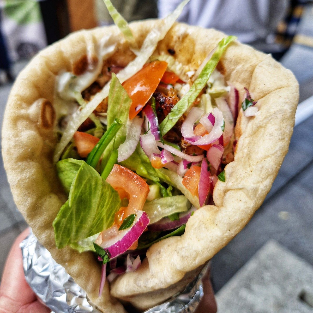 RUN 🏃🏻‍♀️don't walk to Portishead Marina this Easter weekend!
⁠#popupstreetfood #portisheadmarina #portishead #takeaway #streetfoodmenu #lunchinspiration #portisheadfood #lunch #foodanddrink #foodie #streetfoodpopup #foodstagram #easter