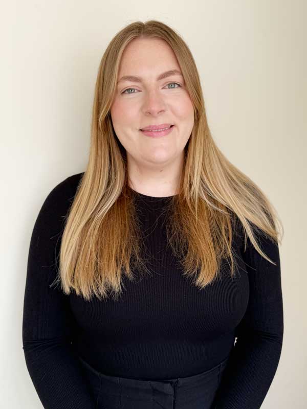 Pardoes__'s tweet photo. Please join me in extending a warm welcome to our newest team member, Katie Jeanes, who has joined us as a Legal Assistant in the Residential Conveyancing Team in Yeovil. We are excited to have Katie on board &amp; look forward to seeing all the great things she will accomplish. https://t.co/w6yrsHvBHp