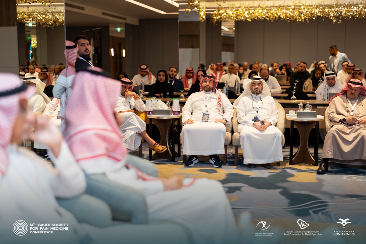 SSPainMedicine's tweet image. مناقشات وآراء قيّمة مع الحضور  في المؤتمر الرابع عشر للجمعية السعودية لطب الألم 

#kauweb
#fom_med_kau 
#kauhospita
#Nursing 
#pain  
#صحة
#جامعة_الملك_عبدالعزيز 
#CSSC