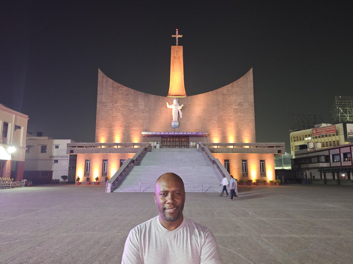DennisOkari's tweet photo. In Him we live and move and have our being. 

 Happy Easter. https://t.co/VVarZCYZ0k