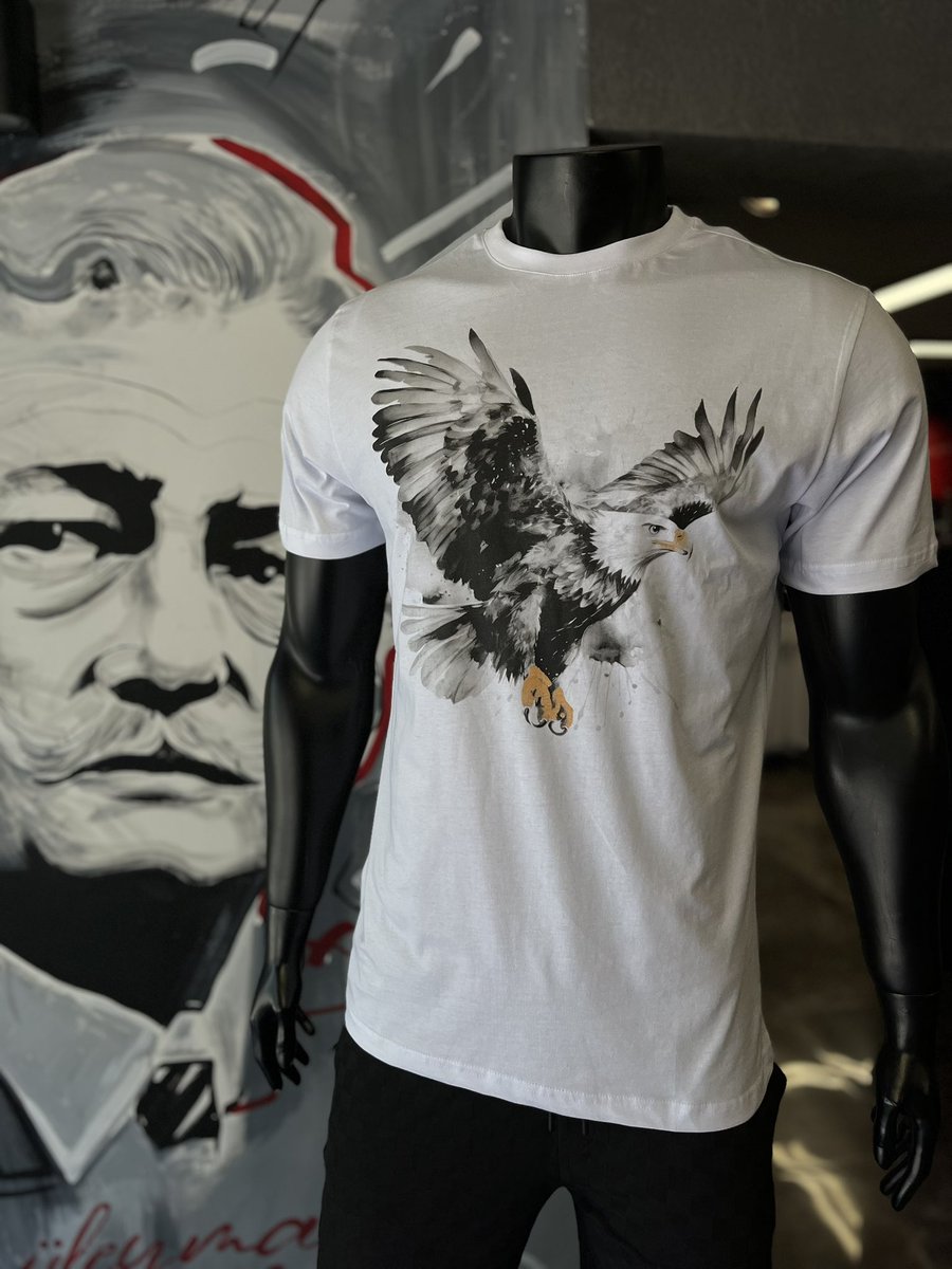 Beşiktaş Yeni Sezon Tshirt 

999,99₺

#Beşiktaş #Bjk