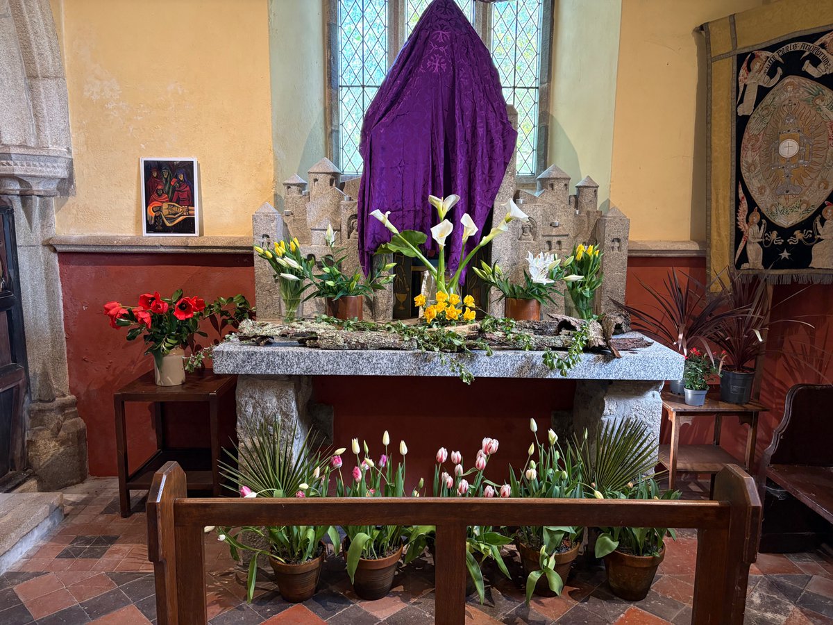 Fr Jeff Risbridger SCP (@revdjeffrey) on Twitter photo Today at 2.00pm you are welcome to join us at St Hilary Church TR20 9DQ for the Liturgy of Good Friday, including receiving the Reserved Sacrament. "This is the wood of the cross, on which hung the Saviour of the world. Come, let us worship."<a href="/DioTruro/">Diocese of Truro</a> <a href="/RevSimonR/">Fr Simon Robinson SMMS</a> <a href="/bishopstgermans/">Hugh Nelson</a> Today at 2.00pm you are welcome to join us at St Hilary Church TR20 9DQ for the Liturgy of Good Friday, including receiving the Reserved Sacrament. "This is the wood of the cross, on which hung the Saviour of the world. Come, let us worship."<a href="/DioTruro/">Diocese of Truro</a> <a href="/RevSimonR/">Fr Simon Robinson SMMS</a> <a href="/bishopstgermans/">Hugh Nelson</a>