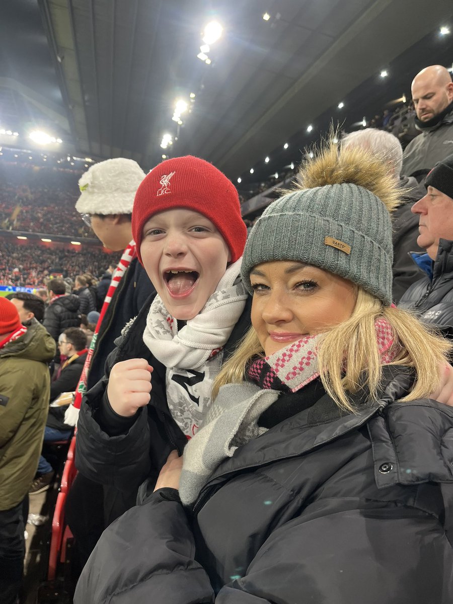 Happy 5*th to Mrs Barnes - absolute best of the best #ynwa #redordead