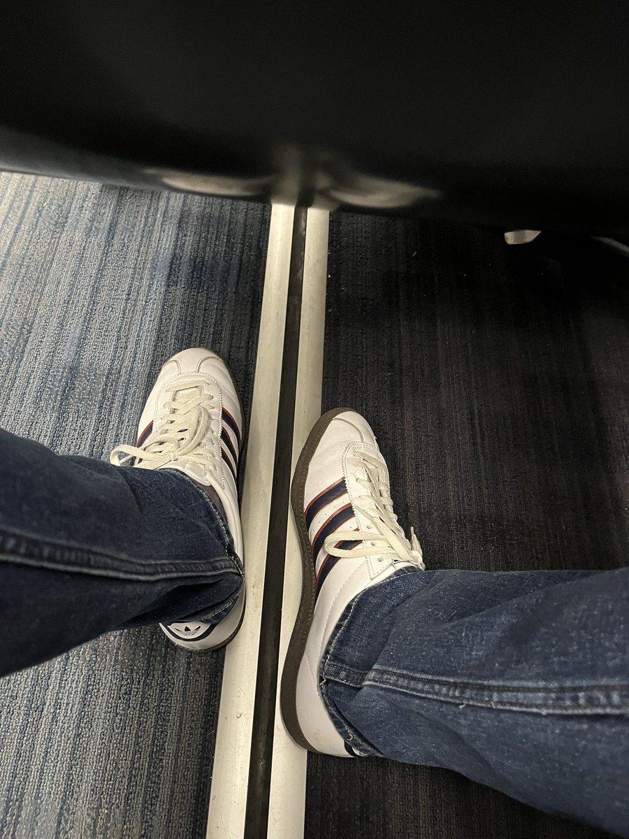 farrygills💙🤍💙🤍 tweet media