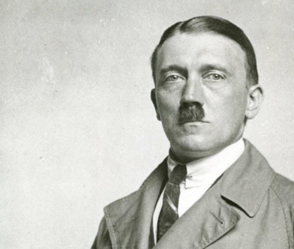 herr knax (satire) tweet media