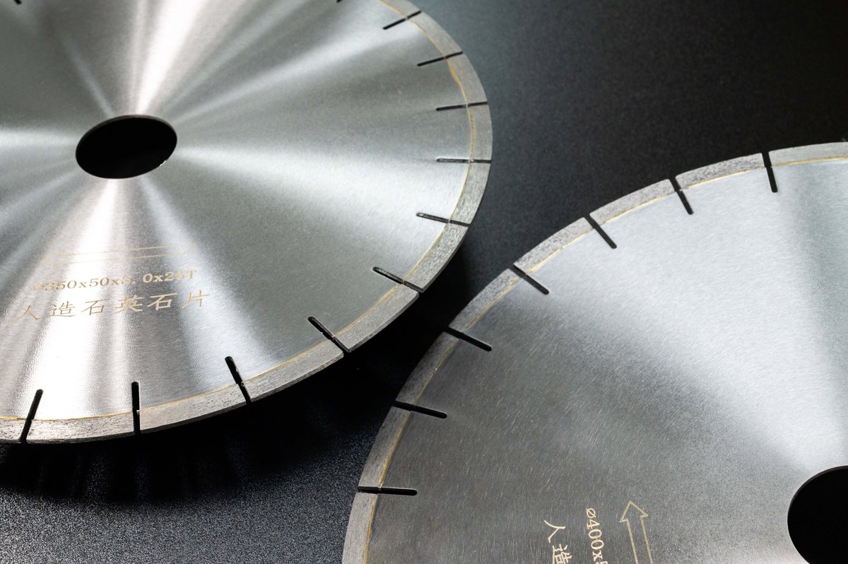 tools_mike's tweet photo. Saw Blade For Stone Quartz
Whatsapp:+86-18059811873 
Email:Mike@xmbotuo.com 
#saw #cutting #concrete #concretecutting #cuttingmachine #stone #wallcutting #quartz #blade #diamondtools #segment #hardware https://t.co/J3z29Zexho