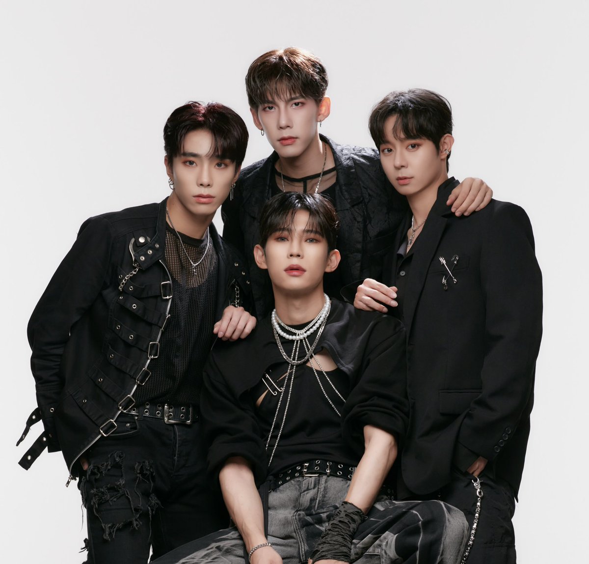 #TRIGER 
2025 JAPAN LIVE
5月大阪 定期公演スケジュール

チケット購入ページはこちらから
🔗pluswin.net/trigger

#TRIGER #PLUSWIN #初回無料