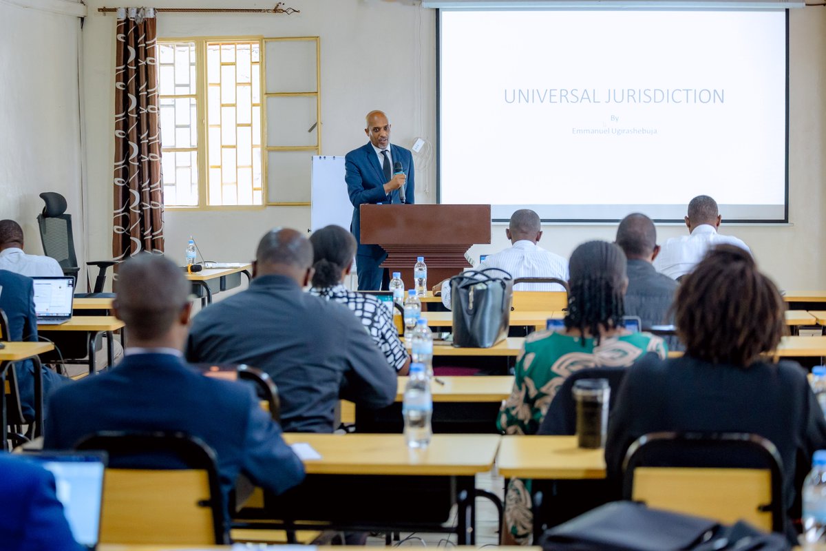 LegalPracticeRW's tweet photo. Hon. MoJ/AG Dr. @eugirashebuja1 delivers a lecture on Universal Jurisdiction to @LegalPracticeRW executive mode students: “We must strike the right balance to end the culture of impunity while establishing safeguards against the potential abuse of universal jurisdiction.” https://t.co/g1lXaDWkT4