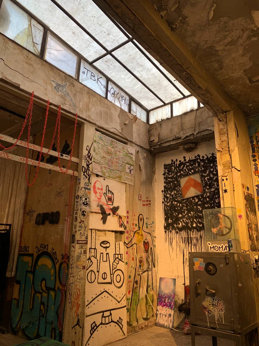 برای بازدید از کارگاه باز و آثار گرافیتی به آیدی زیر پیام بدید
t.me/Workshopfarjam