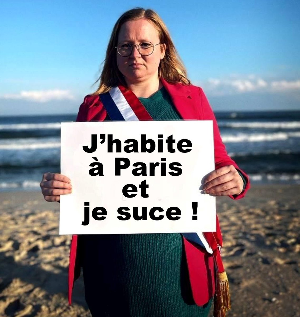 Yan_Pl_33's tweet photo. @ErsiliaSoudais Si on peut t'aider à les retrouver, tu les as perdu où les 20 kg? 
À moins que tu te mentes à toi même...' https://t.co/9fLNlIdIKS