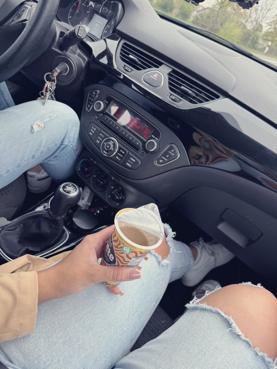 Guten Morgen 😈 ich war gestern mit meinem Alpha unterwegs, wer refinanziert unser Date und macht sich nützlich? Vielleicht bekommt derjenige ja eine Überraschung 😛 

Nur erreichbar über den Link in meiner Bio ⛓️😛😏

findom, Geldkslave, Femdom, Herrinnen, paypig