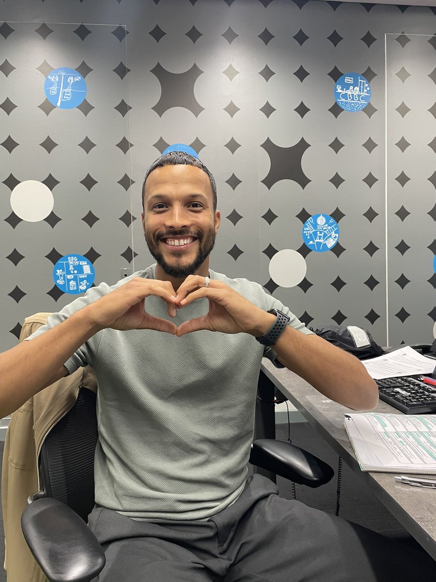 Sanny_Rudra's tweet image. We were thrown together on the radio and hit it off. I only saw him mad once, when I made him play 6-a-side!

A one off, an inspiration who didn’t let achievement define him. 

He showed me how to be a better man, better dad and better dressed. We will miss him. RIP Joe Thompson.