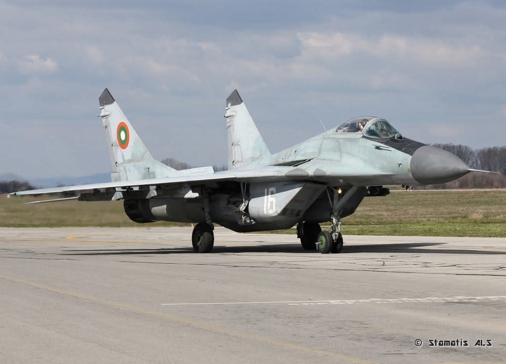 Stam_A337's tweet photo. 🇧🇬 Bulgarian Air Force
MiG-29A 16
Graf Ignatievo AFB
17/03/2014
#BuAF #BulgarianAF #GrafIgnatievoAFB #Mig29 https://t.co/65kWDahSLO