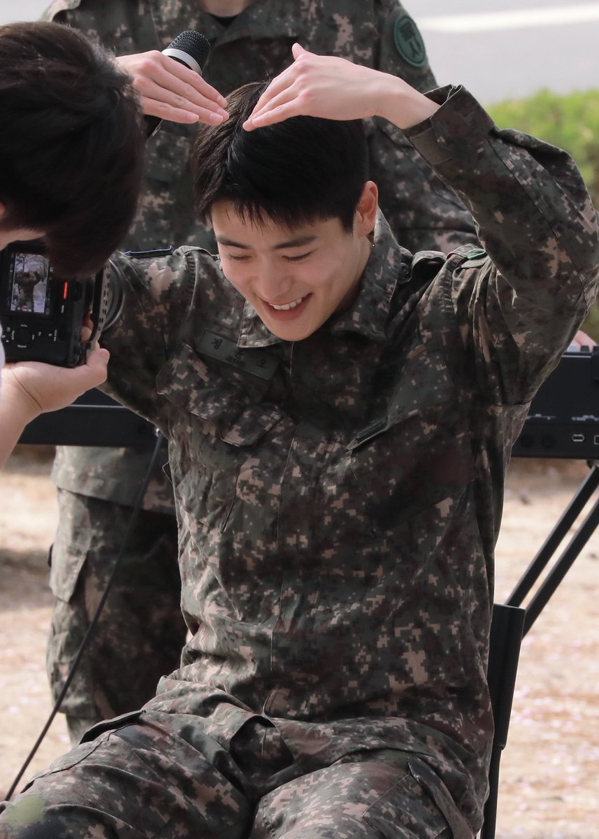 กรมทหารอย่าลืมปล่อยรูปนี้ออกมานะ