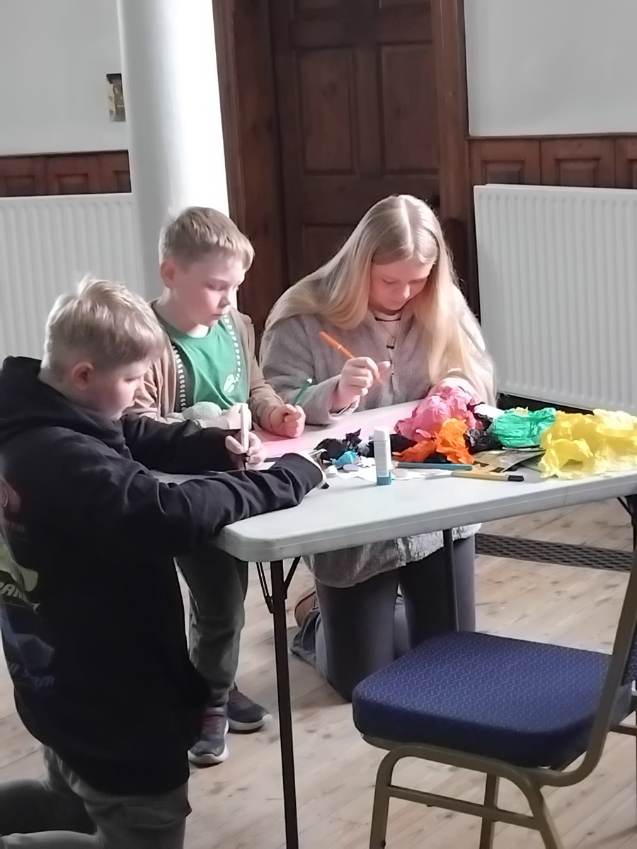 horburychurch's tweet photo. There's still time to join us for our Good Friday children's event. We have lots of crafts and activities. You will also receive free Easter egg for each child. #Horbury #horburybridge #childrenswork #GoodFriday https://t.co/lMnjsS9wcy