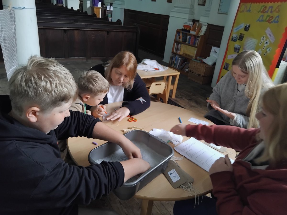 horburychurch's tweet photo. There's still time to join us for our Good Friday children's event. We have lots of crafts and activities. You will also receive free Easter egg for each child. #Horbury #horburybridge #childrenswork #GoodFriday https://t.co/lMnjsS9wcy