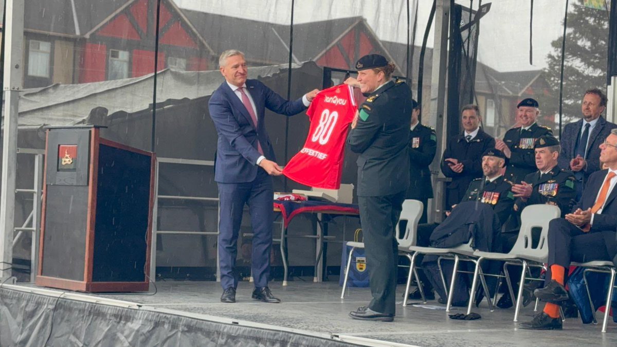 It was an honour to represent the <a href="/Gemeente_Lwd/">Gemeente Leeuwarden</a> with our liberators, the Royal Canadian Dragoons, in Canada at the commemoration of the 80th anniversary of liberation. Thank you <a href="/RCDRAGOONS/">RCD</a> and <a href="/TownofPetawawa/">Town of Petawawa</a> for the warm welcome.