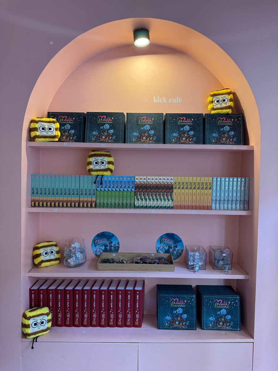 🌸 Le « Mali-Kick Café » est ouvert !! 

Teste Maliki : Poison of the Past en exclu, découvre les webtoons sur Allskreen, les BD Maliki, savoure un menu spécial et repars avec ton souvenir 📸

 🎁 Une Switch custom signée <a href="/VaduAmka/">Vadu Amka</a> à gagner !