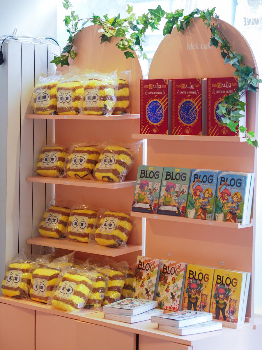 Maliki_officiel's tweet image. 📍18–20 avril, Kick Café (Paris) 
Entrée libre de 11h à 19h
#MalikiPoisonOfThePast