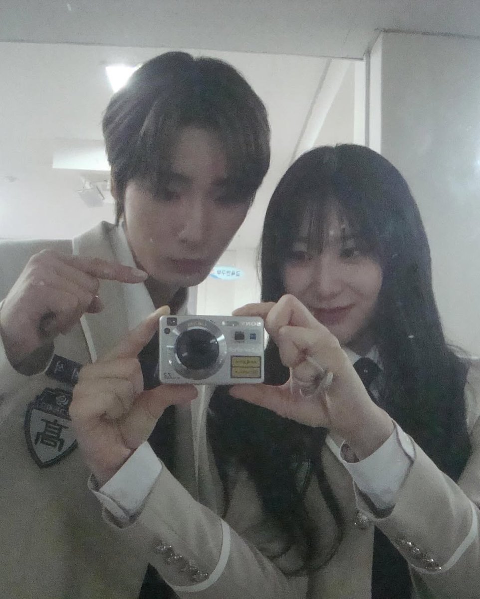 Qu7ZW7PWmL8JR90's tweet photo. 채여나 드라마 나온 거 잘 봤어!!
#청아도_채연이도_렛츠댄스_대대댄스
많은 사람이 봤으면 좋겠다!🫶
#LetsDence_Chaeyeon https://t.co/j8LLb2DcNg